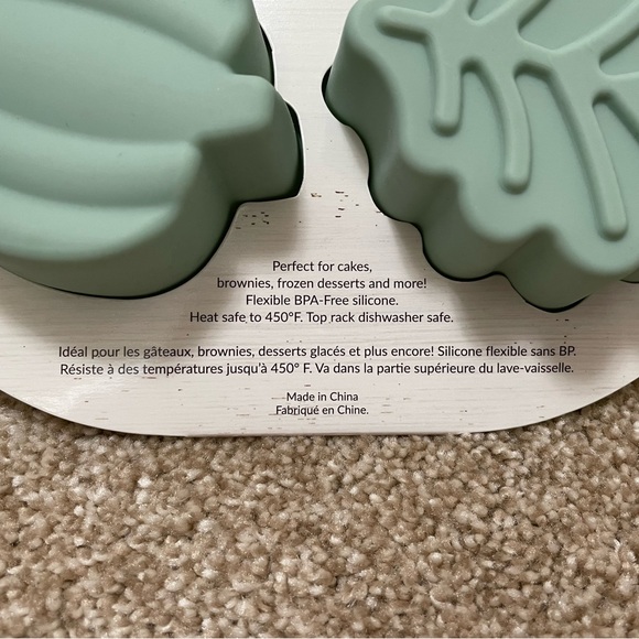 NWT Haymarket Square Fall Autumn Pumpkin Silicone Baking Mold and Mini Spatula - Picture 3 of 5